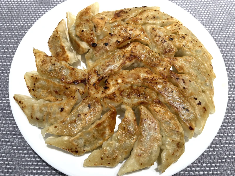 バッラリーニ ローマで焼いた餃子（焼き目がパリッとついている）