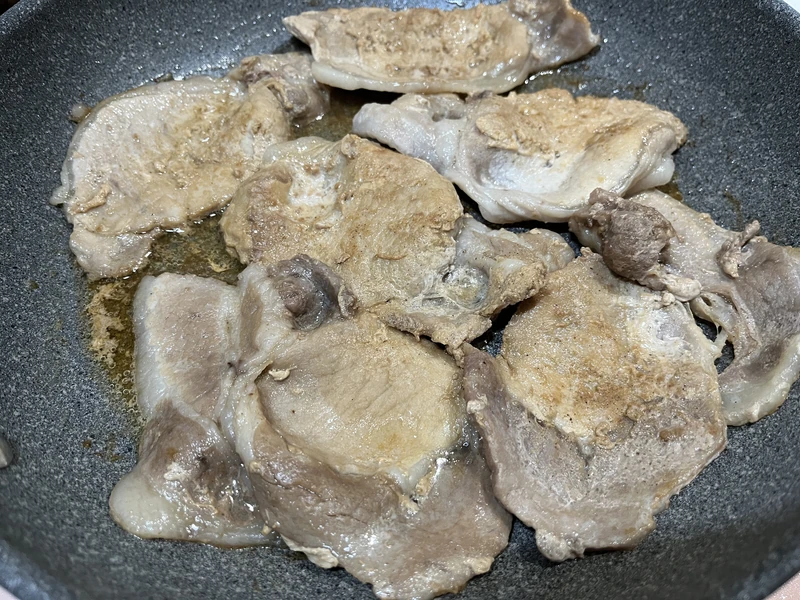 バッラリーニ ローマで焼いた豚肉（焼き色にムラが少ない）