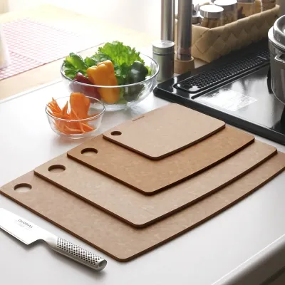 エピキュリアンまな板のナチュラルカラー